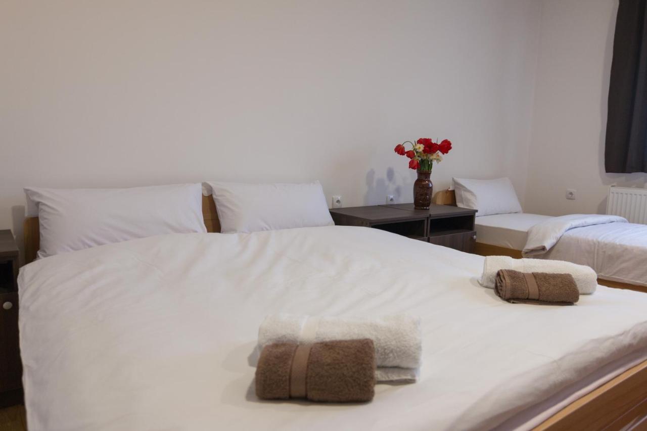 Aparthotel Viktorijini Konaci Kremna Esterno foto
