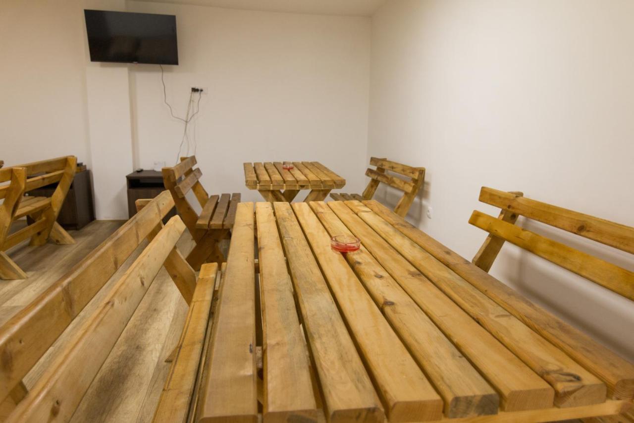 Aparthotel Viktorijini Konaci Kremna Esterno foto